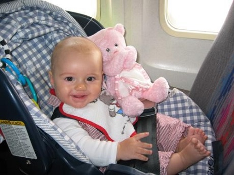 Hình ảnh quy định dành cho trẻ em và trẻ sơ sinh khi đi máy bay