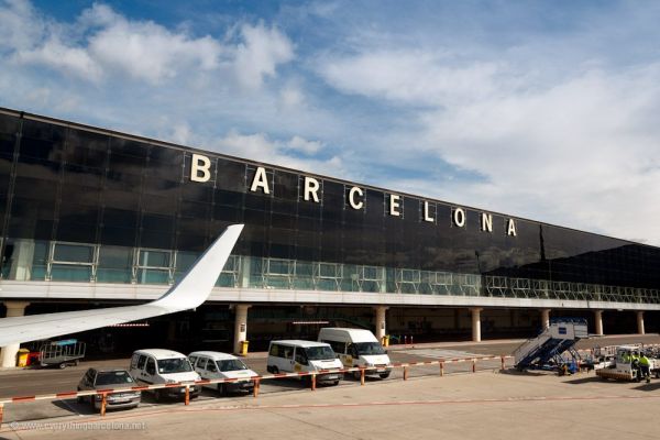 sân bay Barcelona
