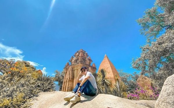 Du lịch Nha Trang tháng 10 - Tháp Bà Ponagar Nha Trang