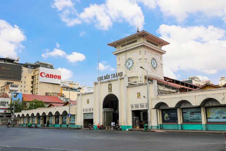 Chợ Bến Thành - địa điểm du lịch Sài Gòn siêu hấp dẫn (Ảnh: sưu tầm)