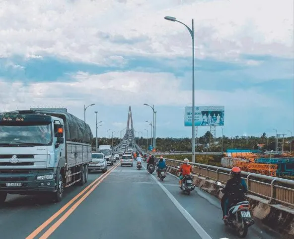 Từ Sài Gòn đến Mỹ Tho bằng xe máy