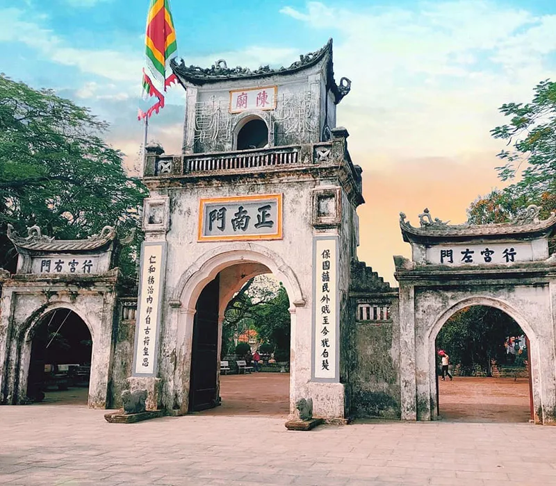 Nét cổ kính của đền Trần Nam Định