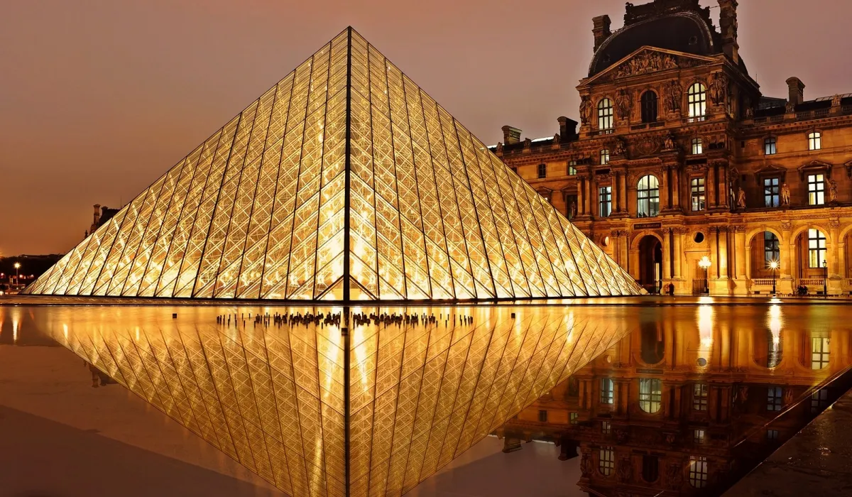 Bảo tàng Louvre - Thiên đường nghệ thuật của nước Pháp