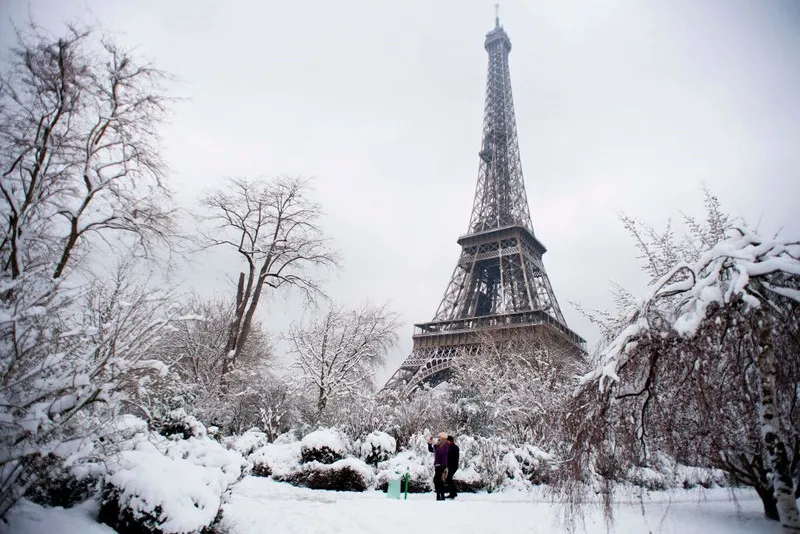 Ngắm nhìn vẻ đẹp lãng mạn của mùa đông nước Pháp