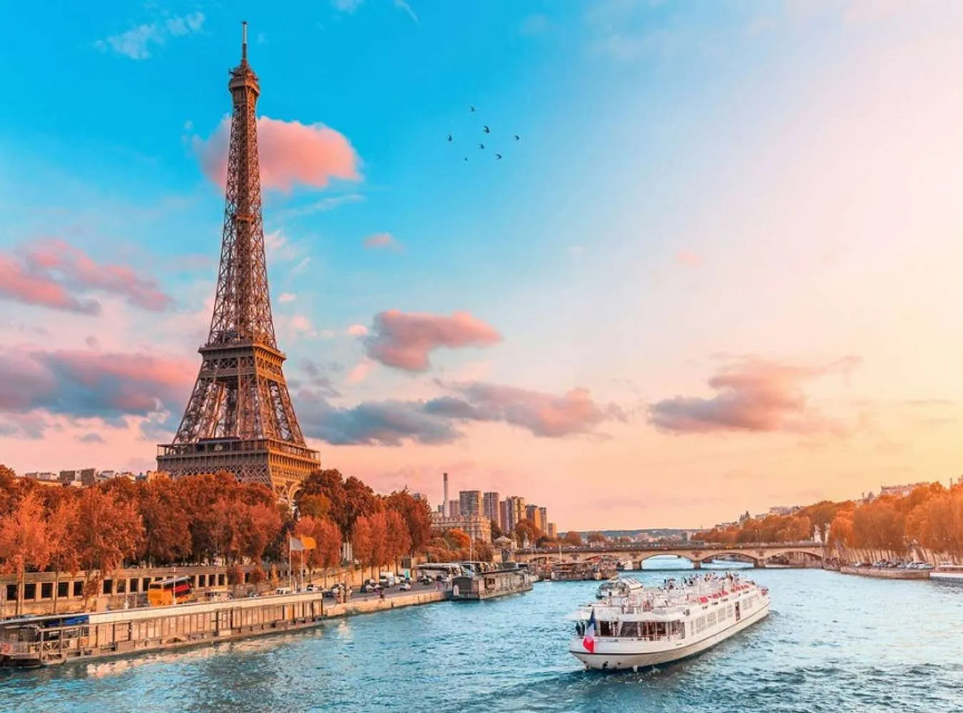 Đặt vé máy bay đi Pháp khám phá quốc gia lãng mạn bậc nhất Châu Âu